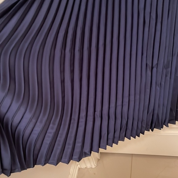 NWT Soft Surroundings Womens Cassandra Midi Dress Sz XS Blue Long Sleeve Pleated - Picture 9 of 15